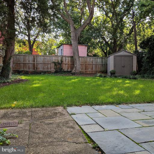 421 7th Street Northeast Washington, DC 20002 - Photo 7 of 12 rear yard