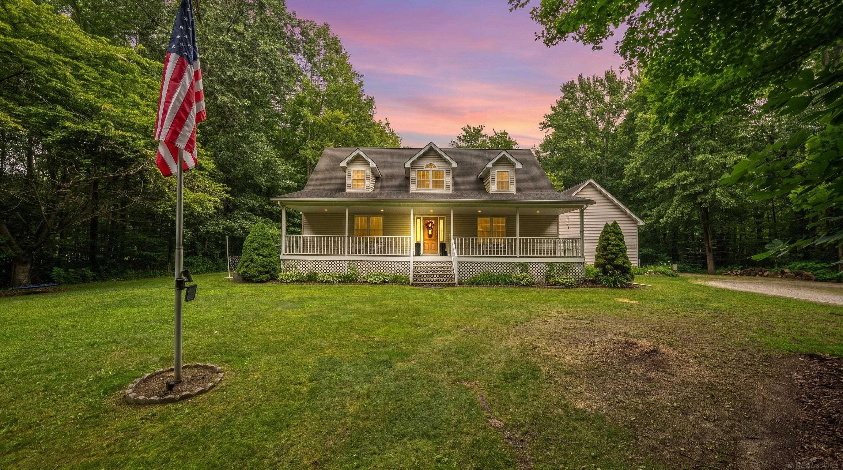 8501 Morrow Road Algonac, MI 48001 - Photo 1 of 52