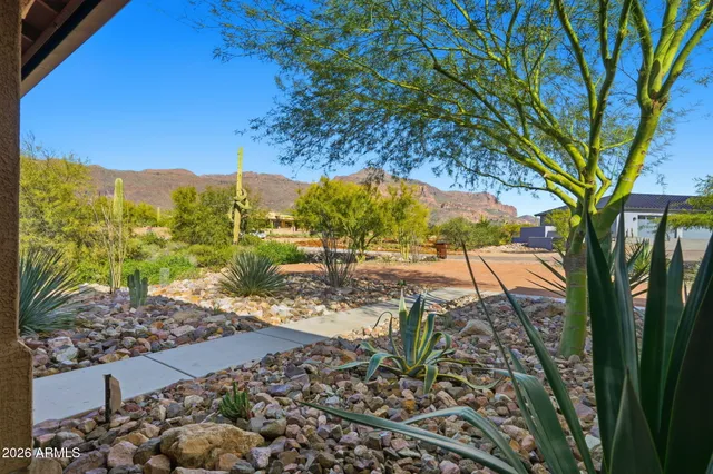 $969,000 | 3070 South Morningside Lane, Gold Canyon, AZ 85118