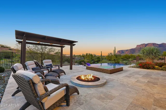 $969,000 | 3070 South Morningside Lane, Gold Canyon, AZ 85118