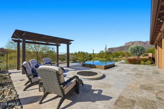 $969,000 | 3070 South Morningside Lane, Gold Canyon, AZ 85118