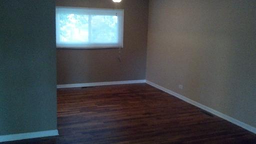 135 Bode Road Hoffman Estates, IL 60169 - Photo 6 of 8