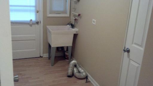 135 Bode Road Hoffman Estates, IL 60169 - Photo 8 of 8