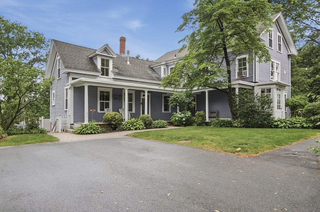 239 Fairmount Street Lowell, MA 01852 - Photo 3 of 42