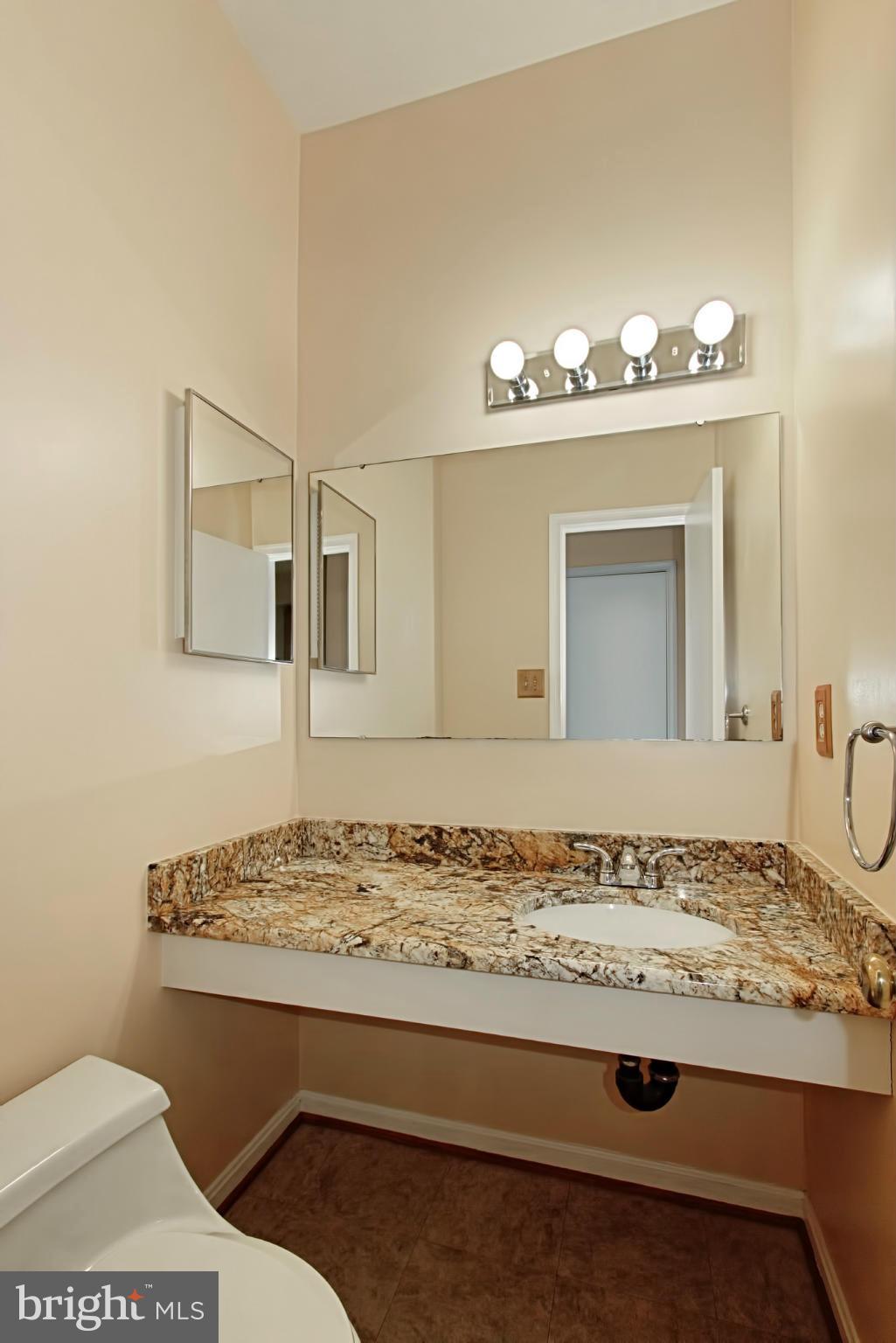 7784 Turlock Road Springfield, VA 22153 - Photo 18 of 30 Bath