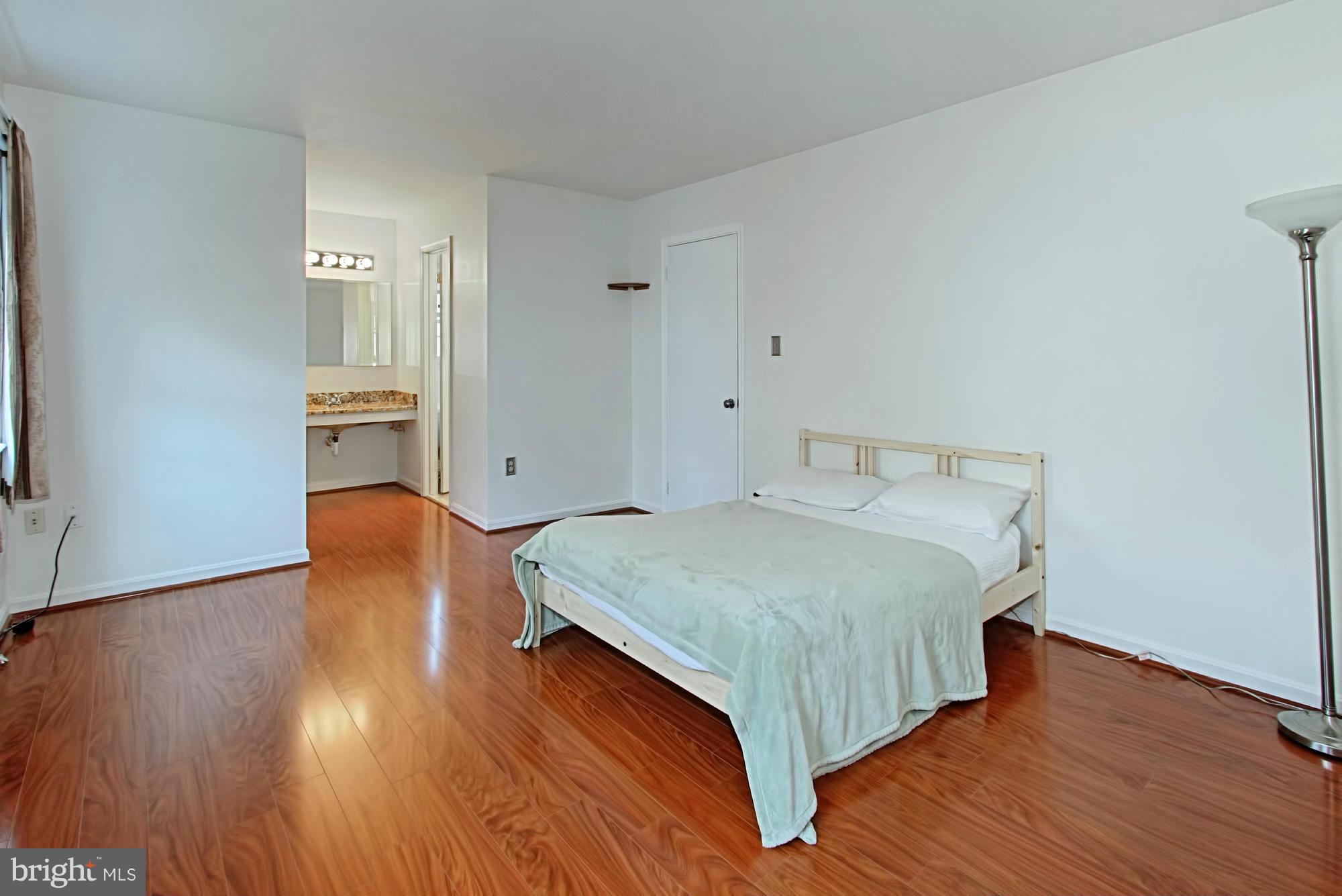 7784 Turlock Road Springfield, VA 22153 - Photo 21 of 30 Bedroom