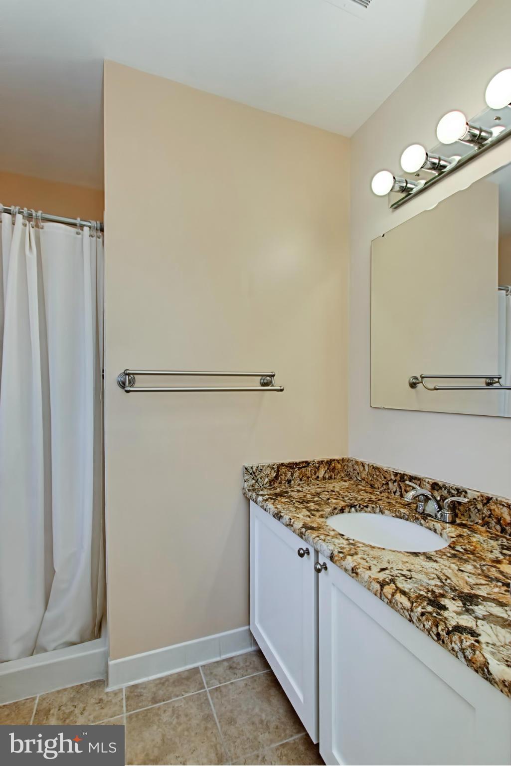 7784 Turlock Road Springfield, VA 22153 - Photo 22 of 30 Bath