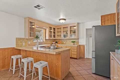 $659,000 | 201 Triplett Drive, Cloverdale, CA 95425