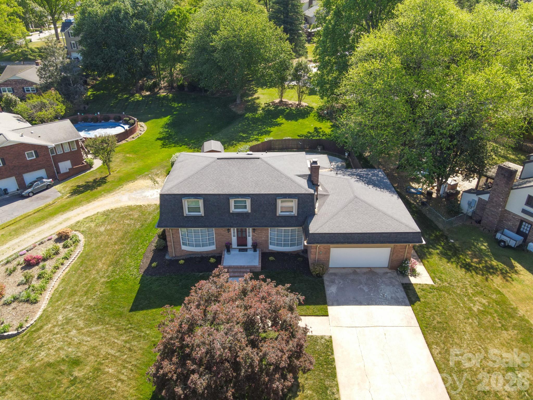 3740 6th Street Northeast Hickory, NC 28601 - Photo 4 of 48