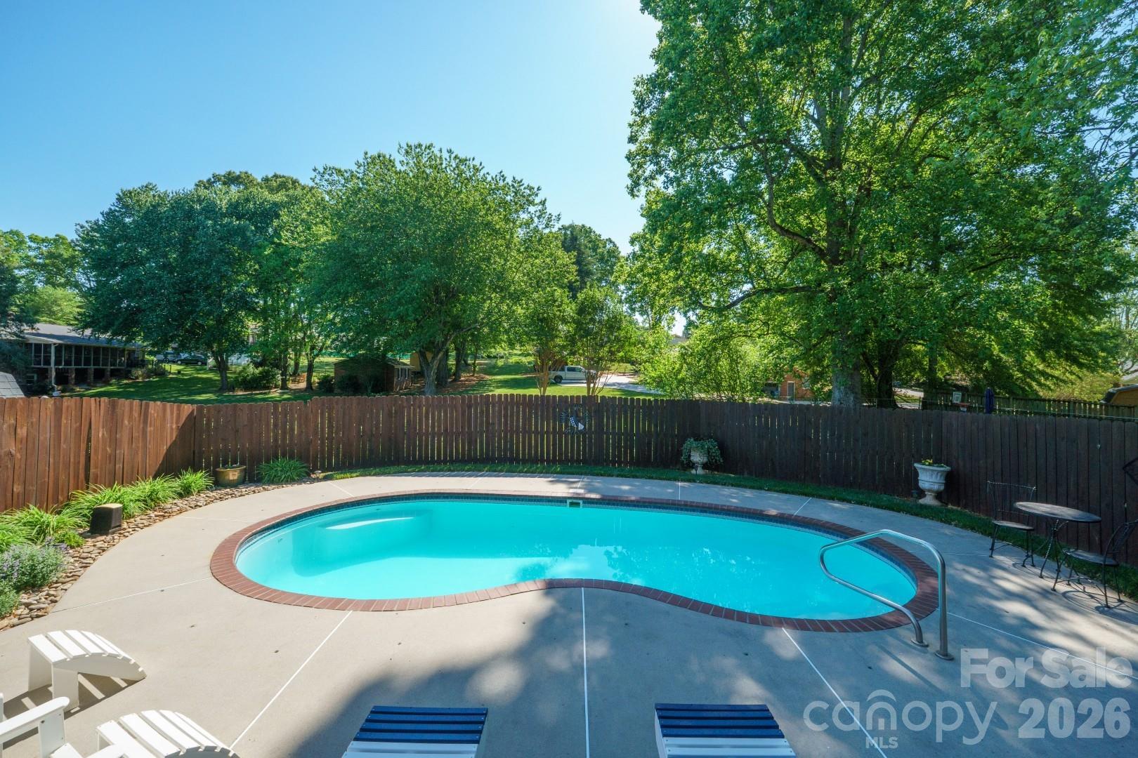3740 6th Street Northeast Hickory, NC 28601 - Photo 5 of 48