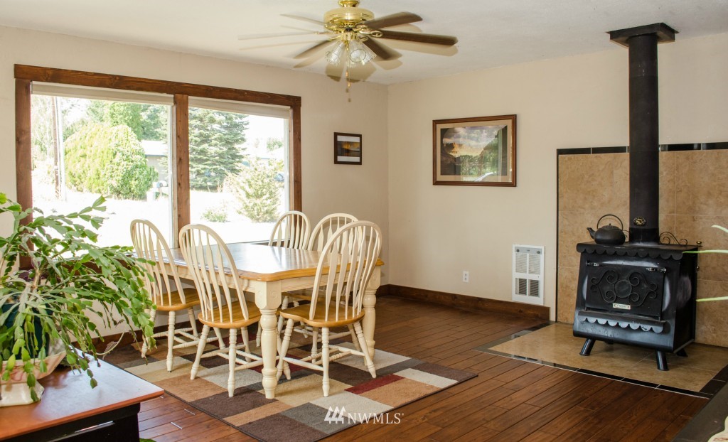 741 Ridge Drive East Omak, WA 98841 - Photo 7 of 25 Gallery Image 7