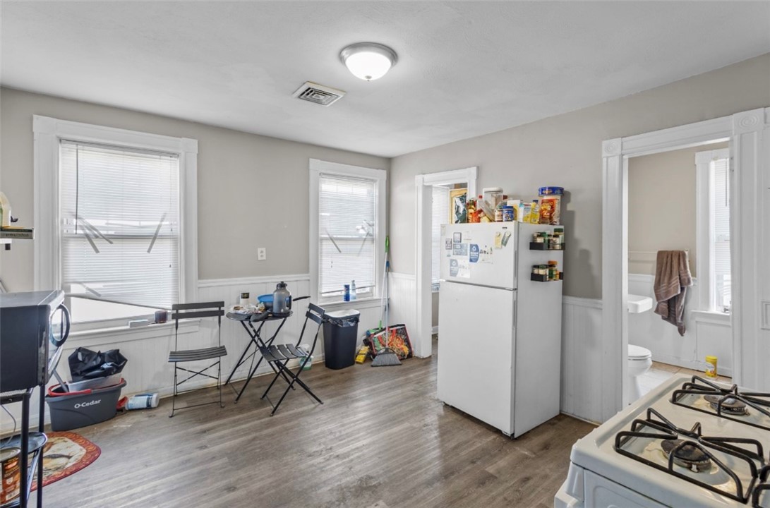 16 Maplehurst Avenue Providence, RI 02908 - Photo 27 of 50
