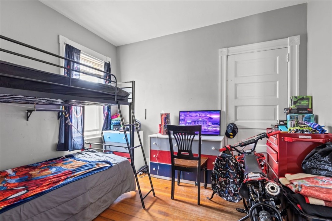 16 Maplehurst Avenue Providence, RI 02908 - Photo 33 of 50