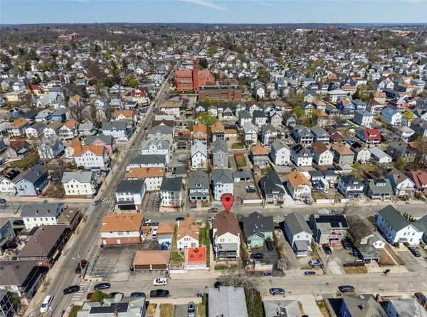 $690,000 | 16 Maplehurst Avenue, Providence, RI 02908