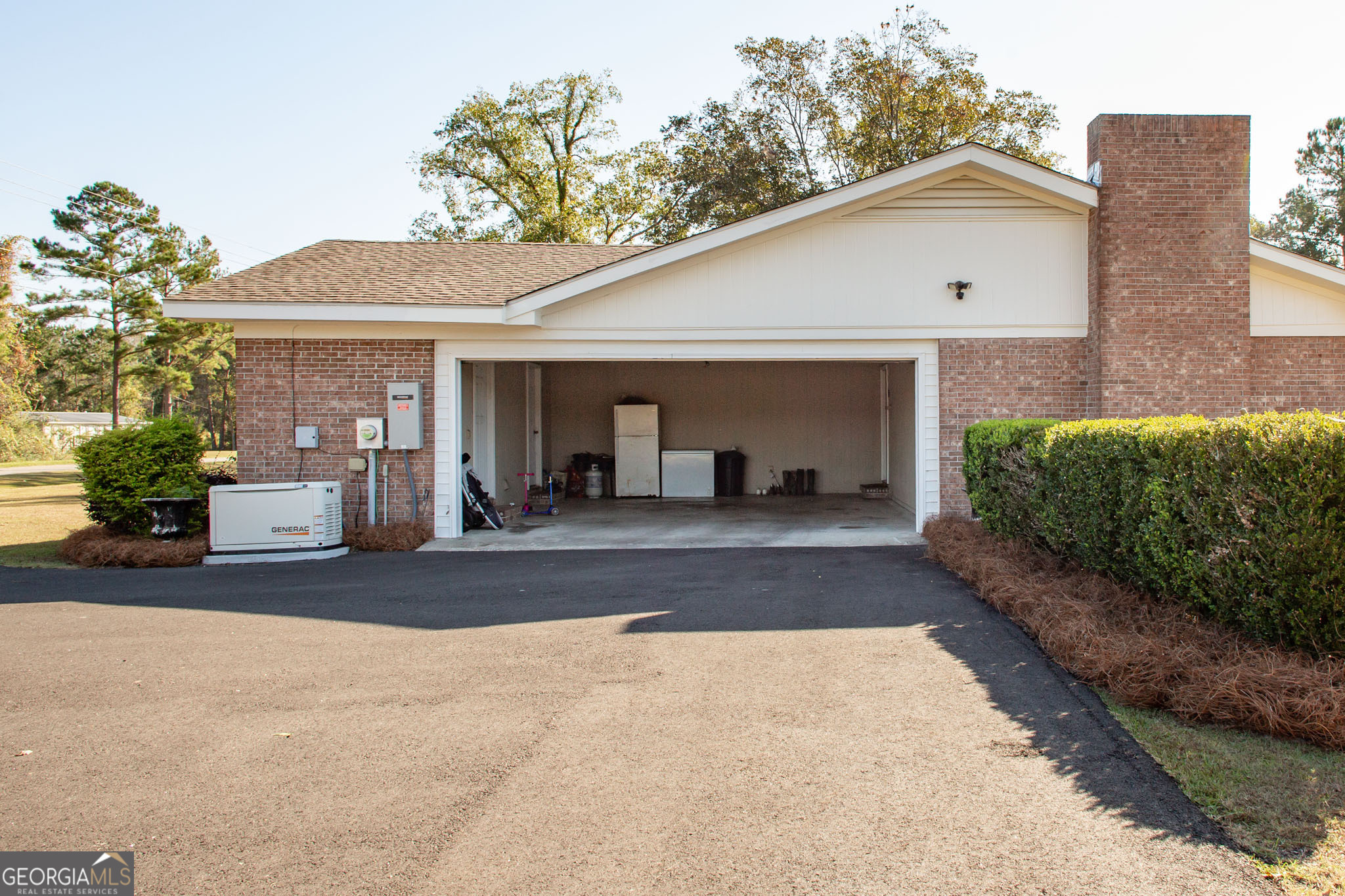 6737 Hacklebarney Road Blackshear, GA 31516 - Photo 5 of 40 a view of a house with a yard and plants