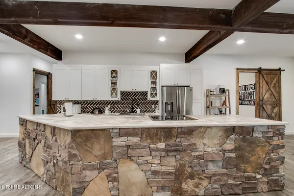 $995,000 | 1100 County Road 20, Calhoun, TN 37309