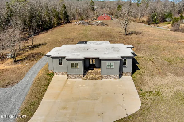 $995,000 | 1100 County Road 20, Calhoun, TN 37309