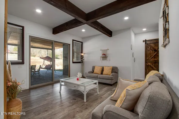 $995,000 | 1100 County Road 20, Calhoun, TN 37309