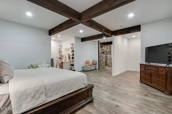 $995,000 | 1100 County Road 20, Calhoun, TN 37309