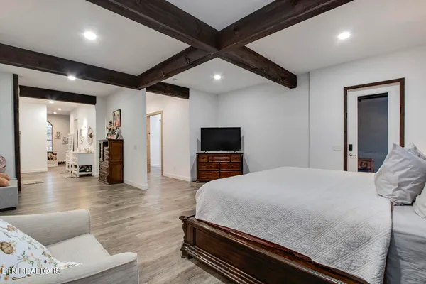 $995,000 | 1100 County Road 20, Calhoun, TN 37309