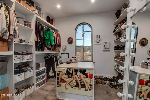 $995,000 | 1100 County Road 20, Calhoun, TN 37309