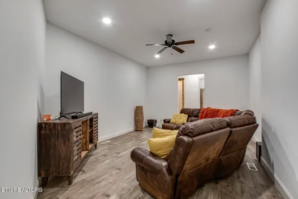 $995,000 | 1100 County Road 20, Calhoun, TN 37309