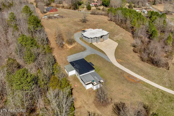 $995,000 | 1100 County Road 20, Calhoun, TN 37309
