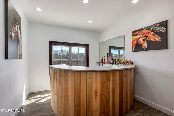 $995,000 | 1100 County Road 20, Calhoun, TN 37309