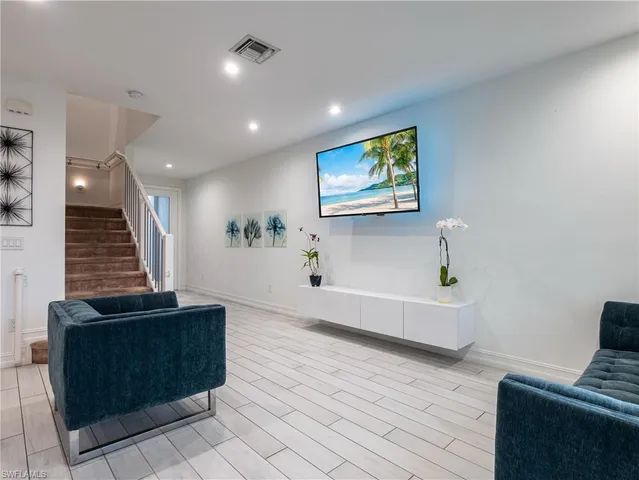 $3,800 | 7592 Morgan Way, Naples, FL 34119