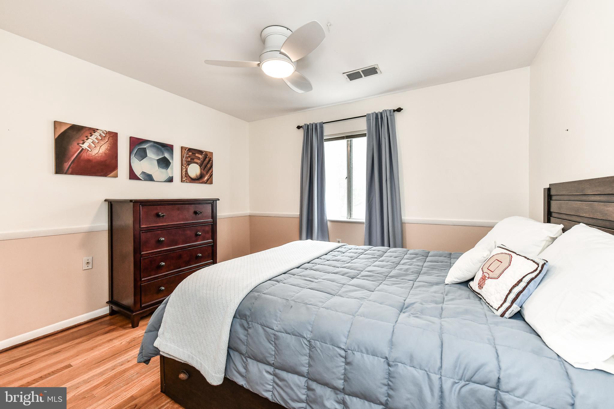1571 Inlet Court Reston, VA 20190 - Photo 28 of 53 Second Bedroom
