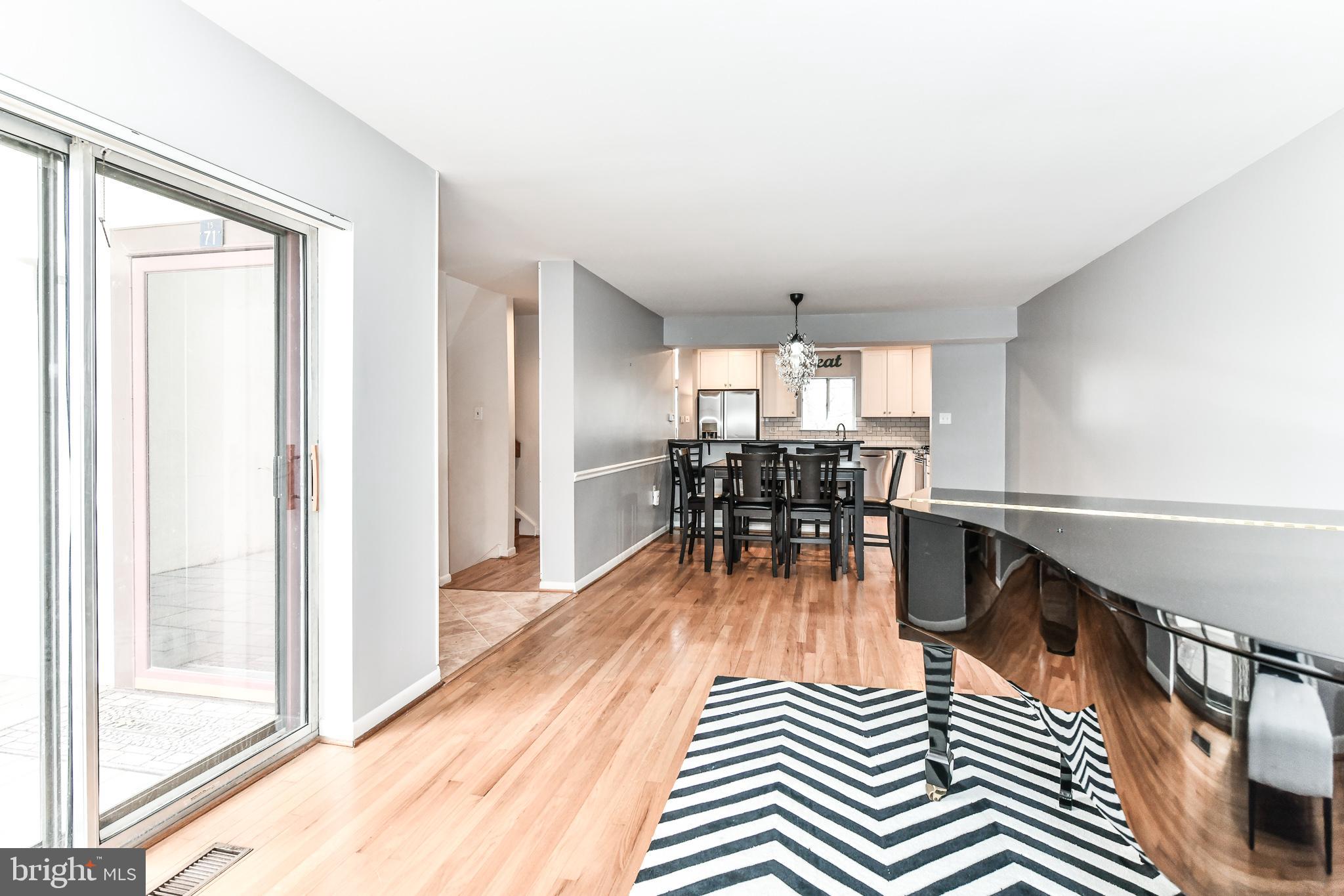 1571 Inlet Court Reston, VA 20190 - Photo 6 of 53