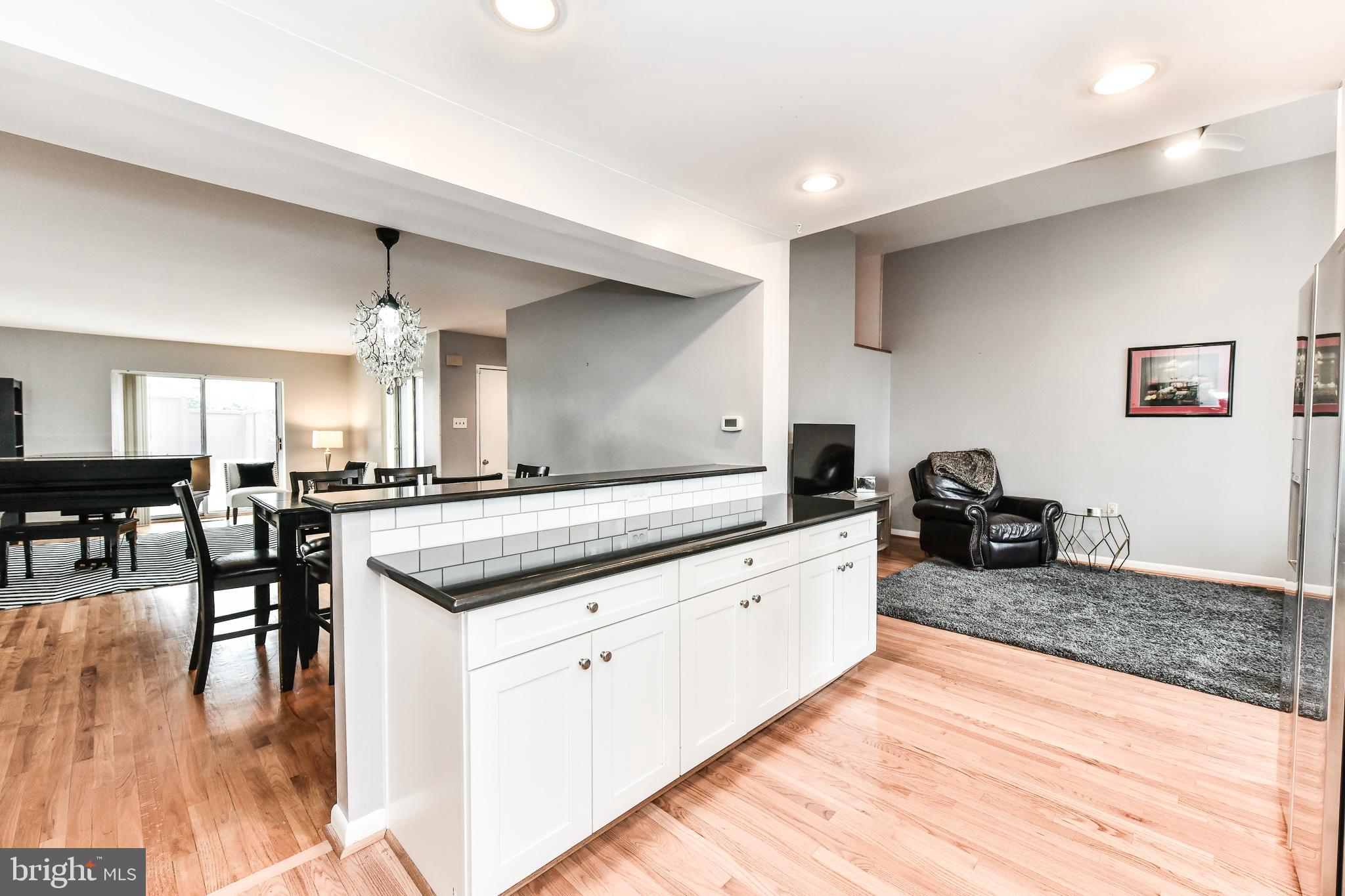 1571 Inlet Court Reston, VA 20190 - Photo 10 of 53