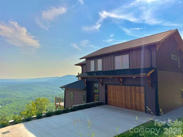 $1,350,000 | 246 Half Moon Mile, Lake Lure, NC 28746
