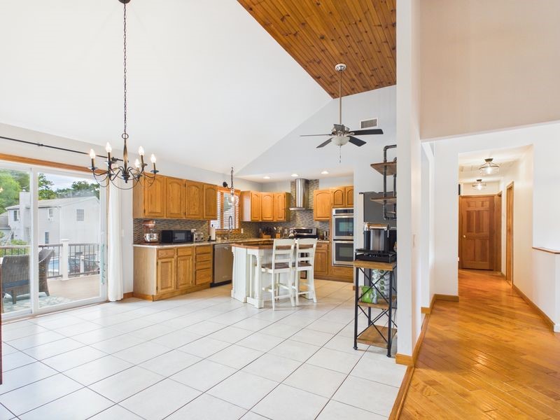 230 Curtis Corner Road South Kingstown, RI 02879 - Photo 11 of 48
