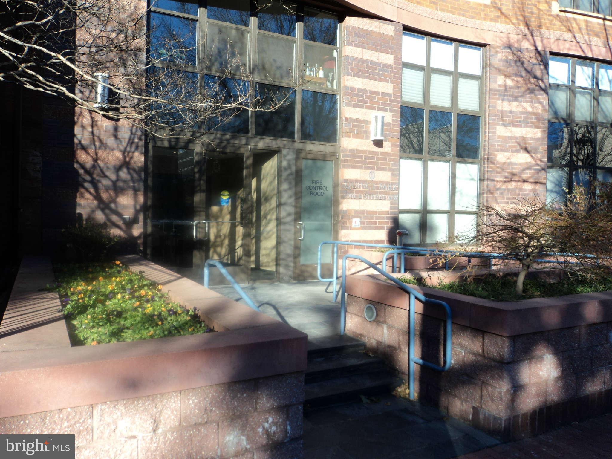 1001 L Street Northwest, Unit 203 Washington, DC 20001 - Photo 7 of 14 Front entrance to Quincy Park
