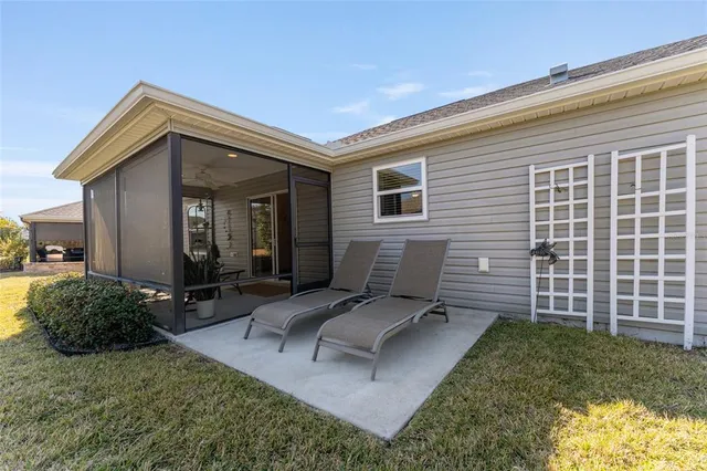 $344,900 | 5949 Flint Loop, The Villages, FL 34762