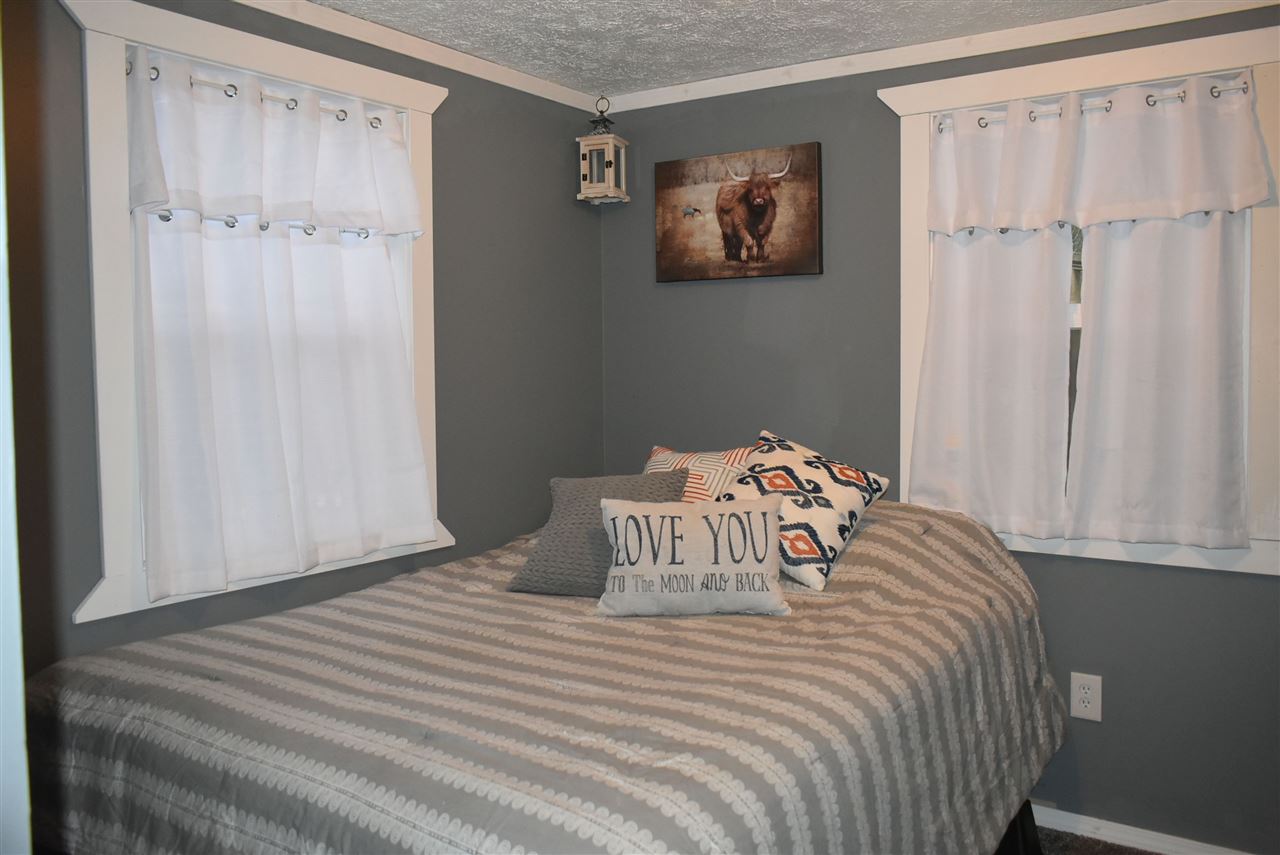 5214 Cedar Valley Road Traverse City, MI 49684 - Photo 27 of 47 1872912-26.JPG