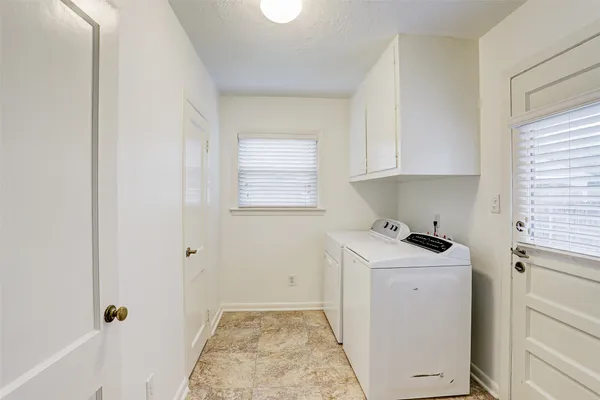 $3,850 | 3514 Plumb Street, West University Place, TX 77005