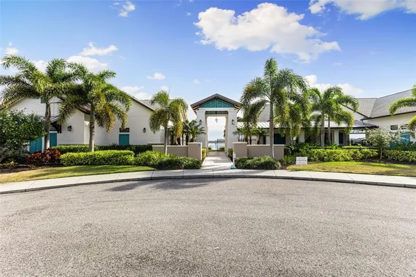 a living room with lots of furniture and rug