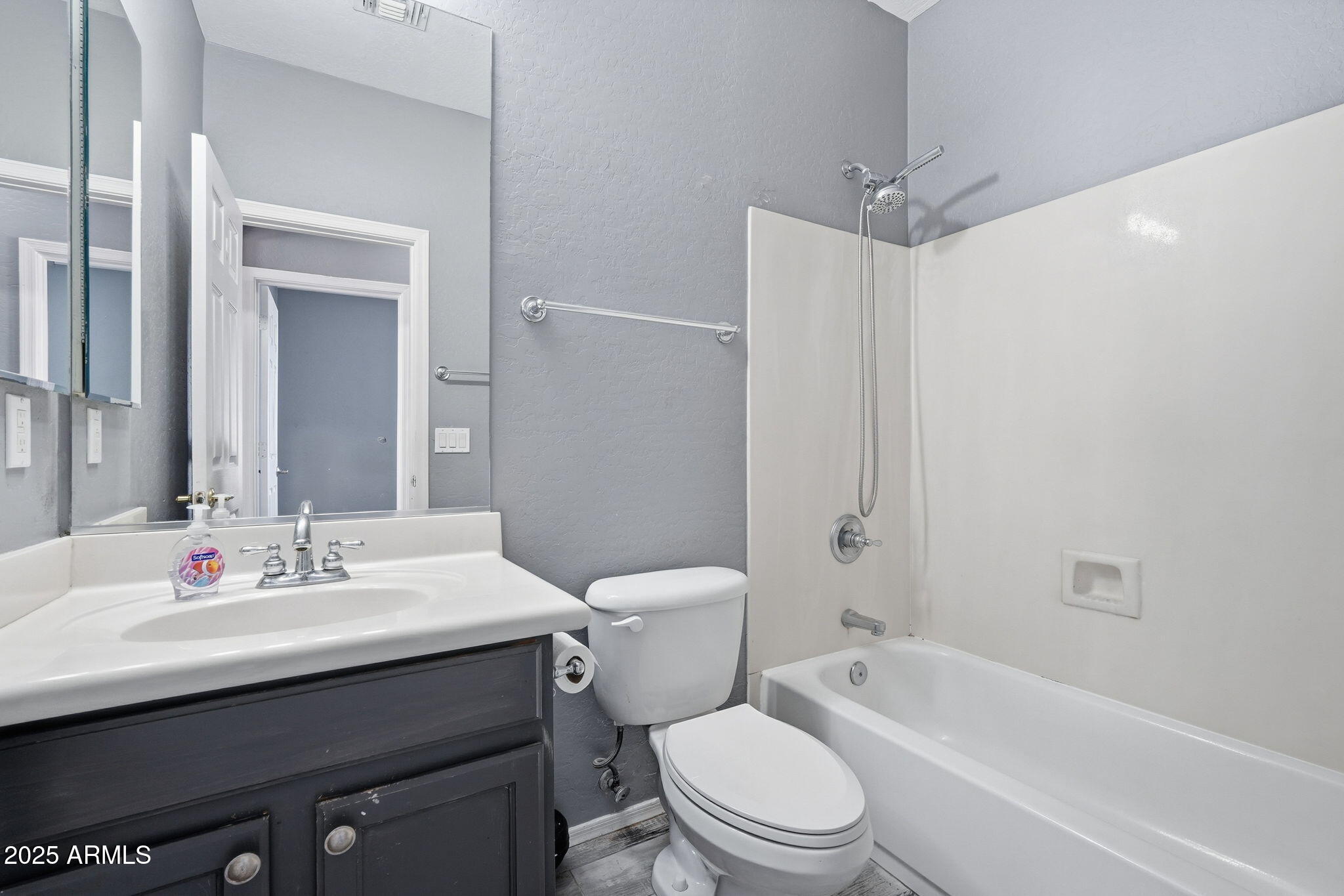 4412 West Summerside Road Laveen, AZ 85339 - Photo 25 of 31 Bathroom