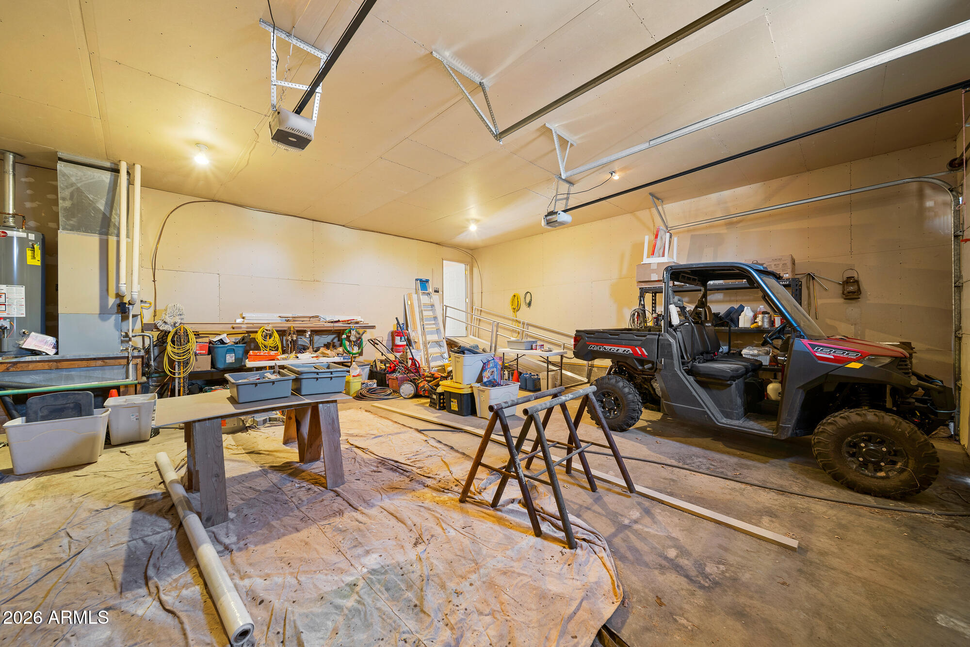 1234 Turkey Hill Road Pinedale, AZ 85934 - Photo 37 of 48 a living room with lots of furniture and a gym