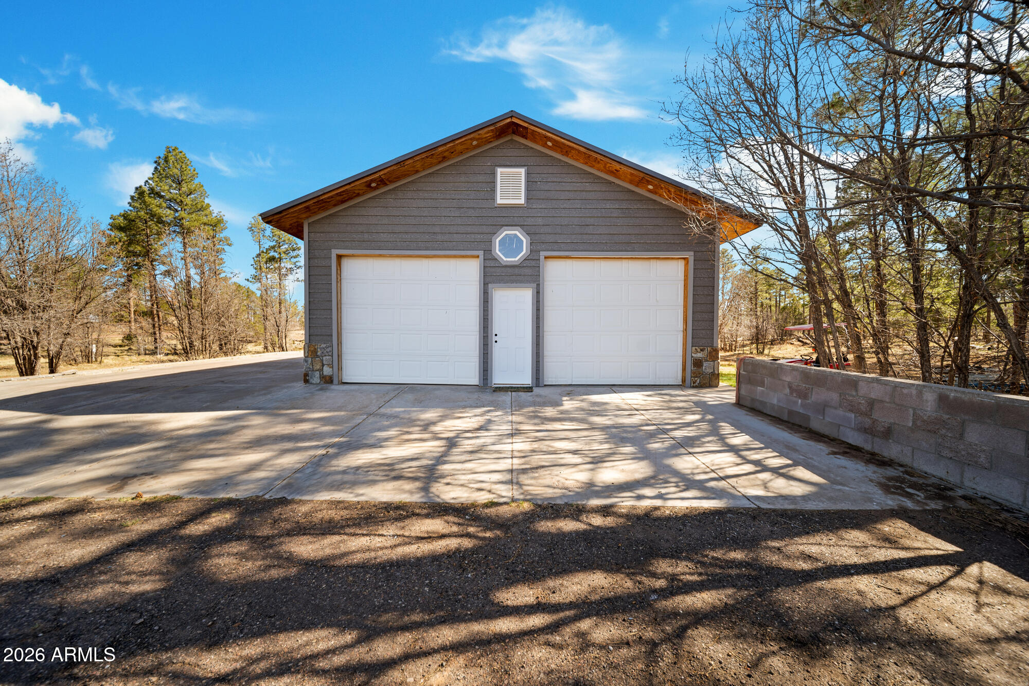 1234 Turkey Hill Road Pinedale, AZ 85934 - Photo 39 of 48 a front view of a house with a yard