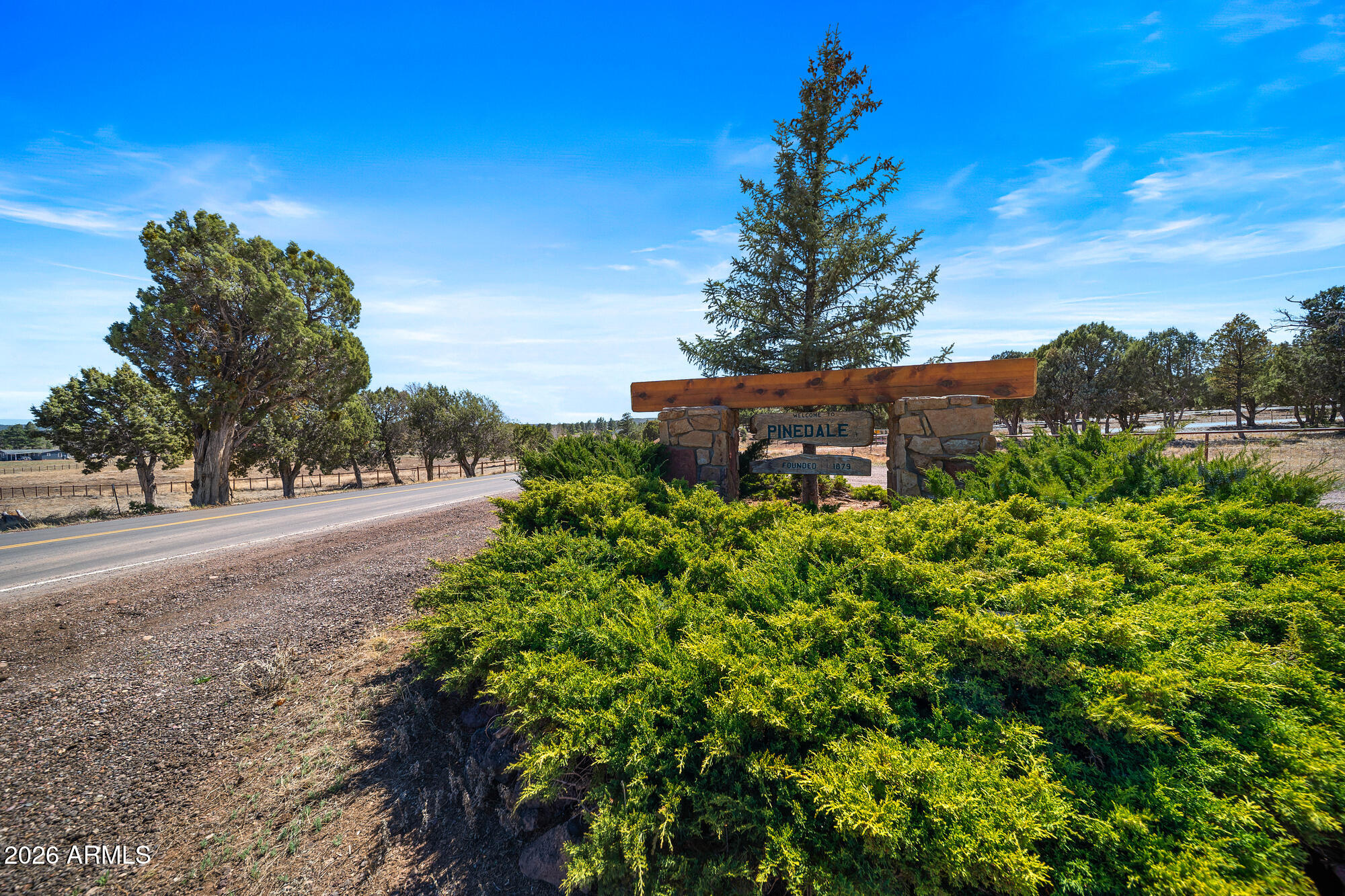 1234 Turkey Hill Road Pinedale, AZ 85934 - Photo 47 of 48 a view of a street with a building in the background