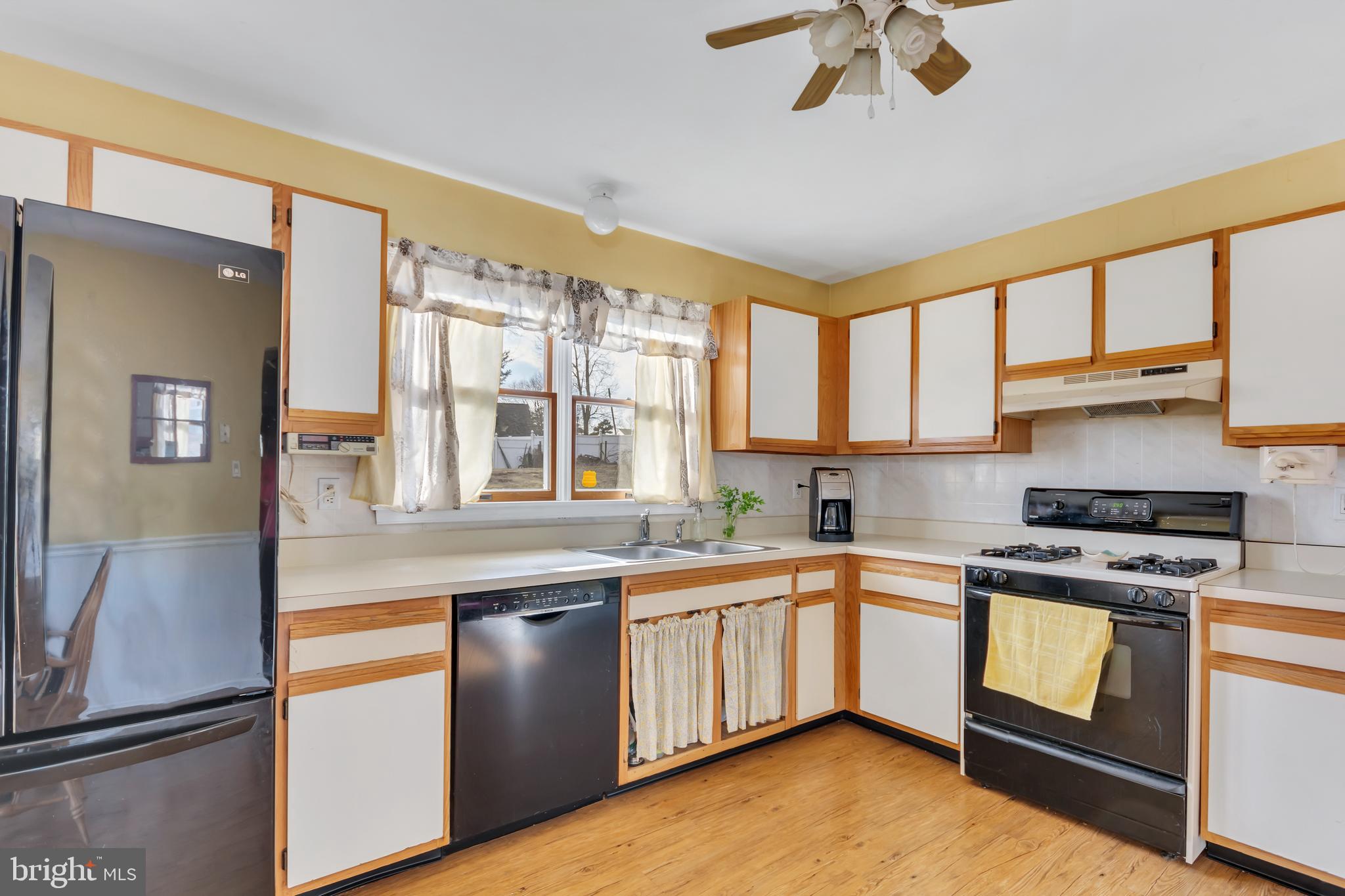 3 Winfield Road Sicklerville, NJ 08081 - Photo 7 of 26 Gallery Image 7