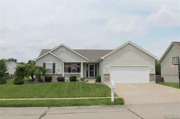 $370,000 | 1121 Warm Winds Drive, O'Fallon, MO 63366