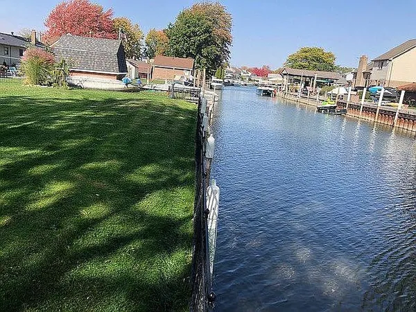 $459,450 | 38850 Pardee Street, Harrison Township, MI 48045