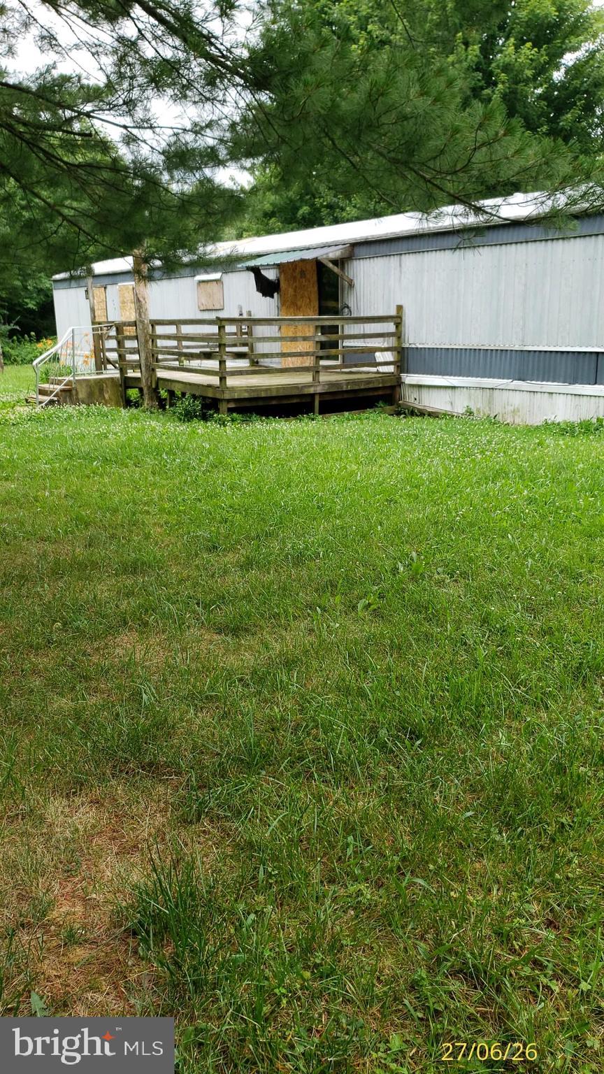 31 Old Mountain Road Bethel, PA 19507 - Photo 3 of 21 Back