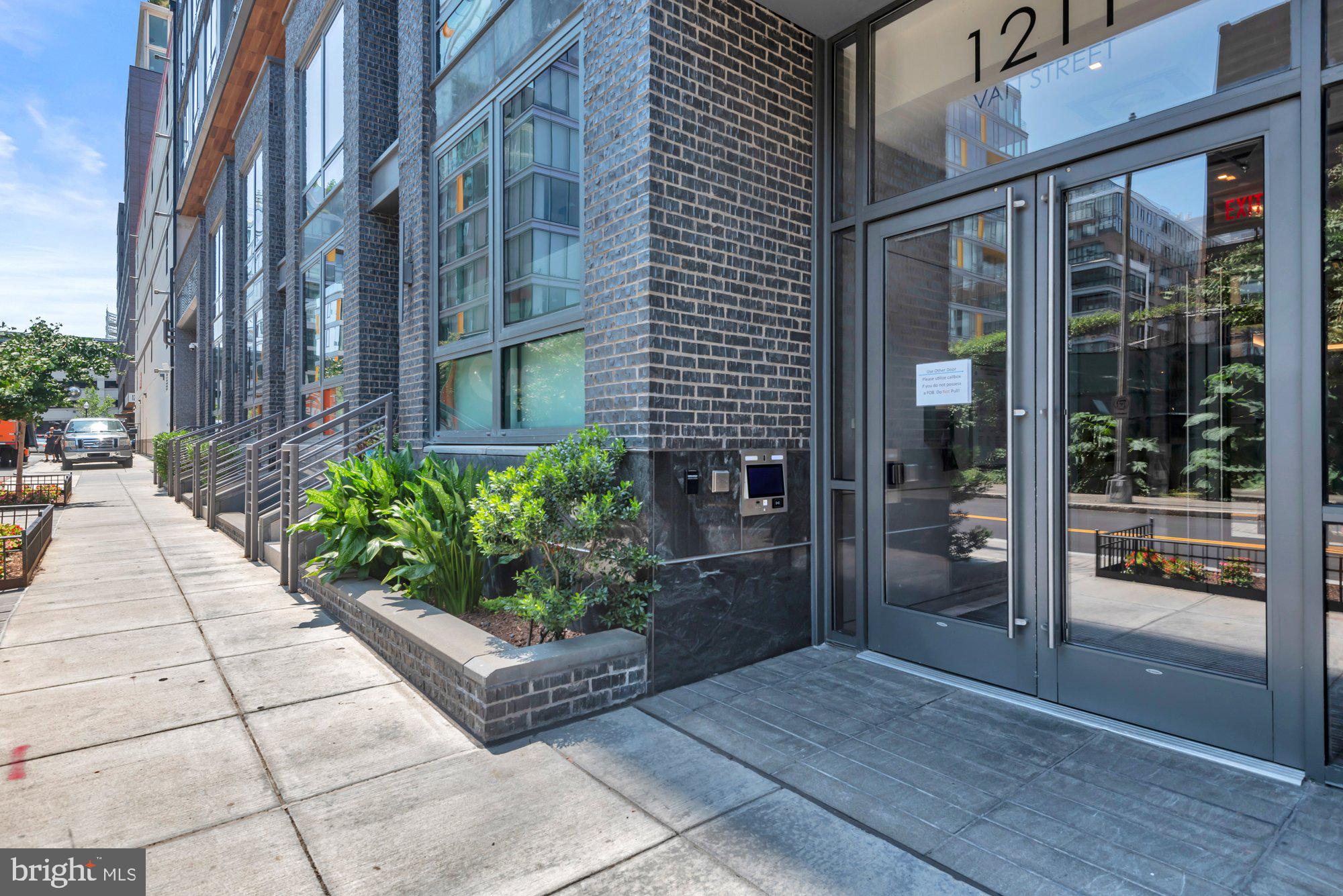 1211 Van Street Southeast, Unit 1014 Washington, DC 20003 - Photo 2 of 38