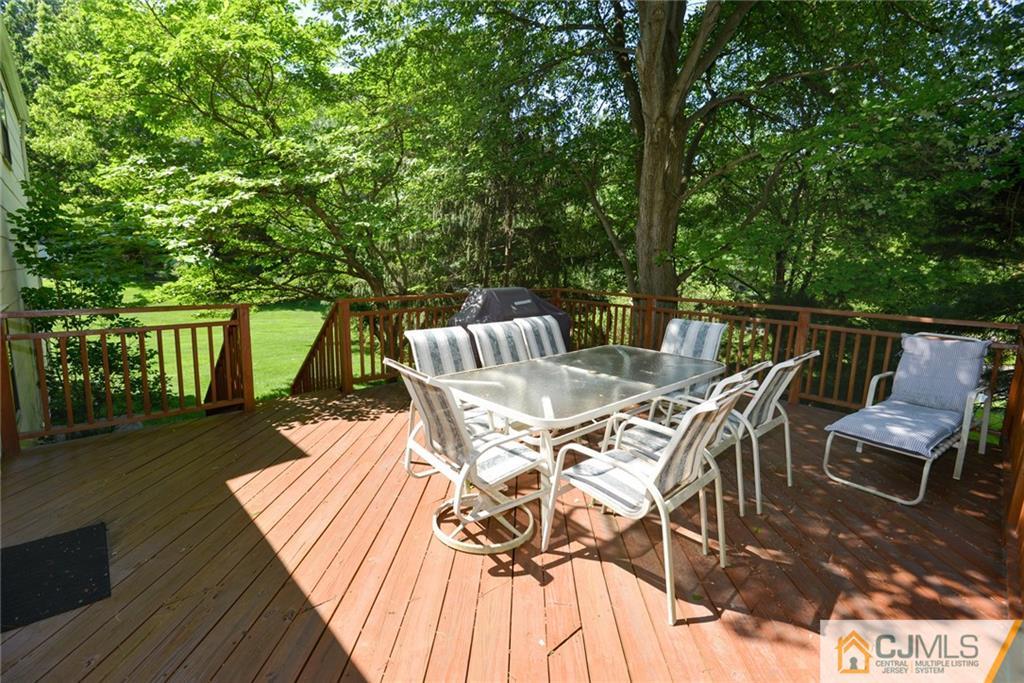9 Timber Road East Brunswick, NJ 08816 - Photo 22 of 25 Gallery Image 22