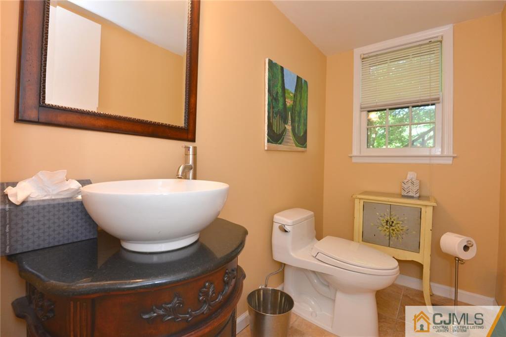 9 Timber Road East Brunswick, NJ 08816 - Photo 8 of 25 Gallery Image 8